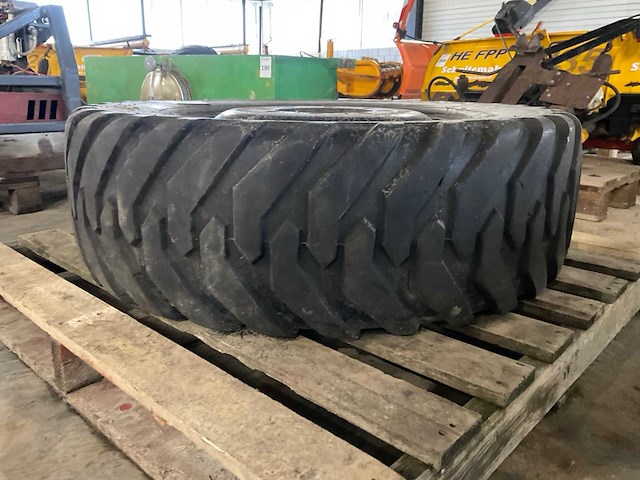 Landbouw wiel - afbeelding 5 van  5