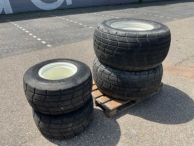 Landbouw wielen set - afbeelding 1 van  11