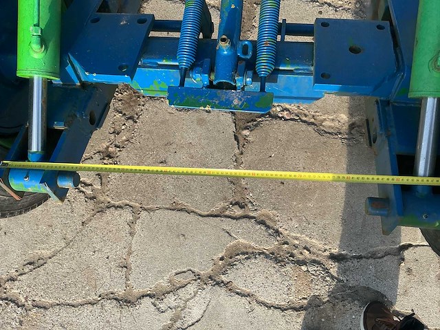 Landbouwas met dubbele wielen en hydraulisch remsysteem (435/50r19.5) - afbeelding 13 van  13