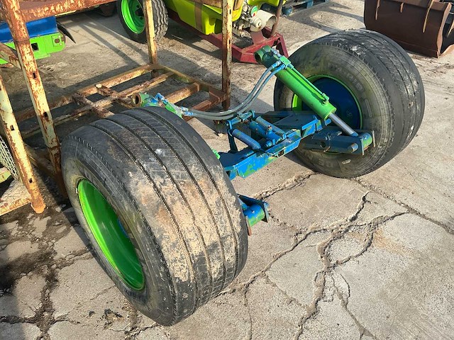 Landbouwas met dubbele wielen en hydraulisch remsysteem (435/50r19.5) - afbeelding 3 van  13