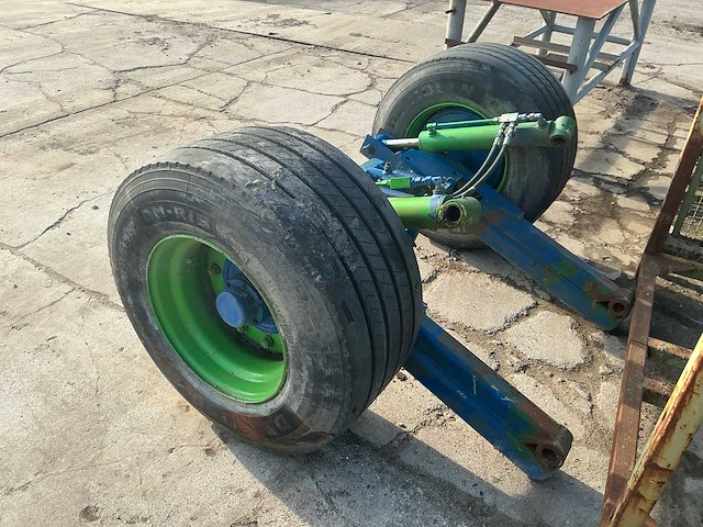 Landbouwas met dubbele wielen en hydraulisch remsysteem (435/50r19.5) - afbeelding 6 van  13