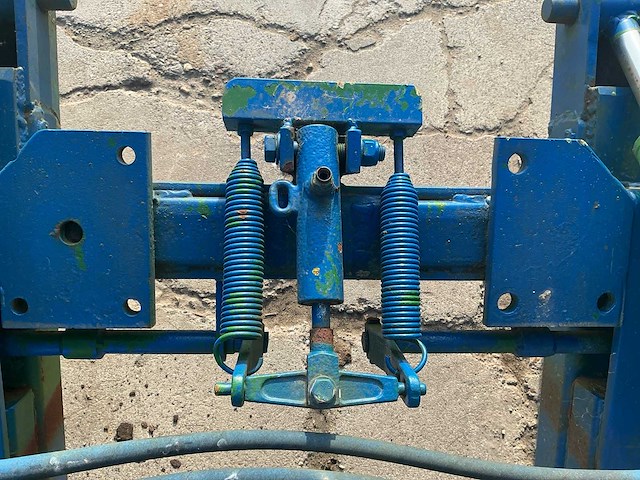 Landbouwas met dubbele wielen en hydraulisch remsysteem (435/50r19.5) - afbeelding 9 van  13