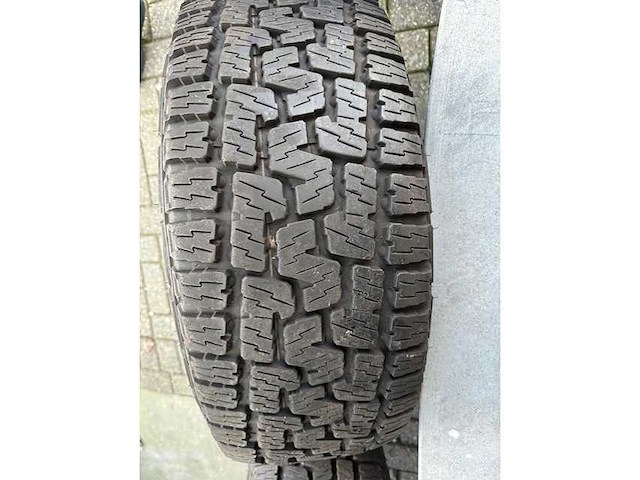 Landcruiser - toyota velgen + banden (4x) - afbeelding 1 van  7