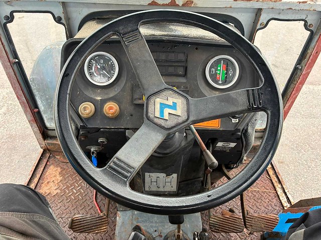 Landini 6040 tweewielaangedreven landbouwtractor - afbeelding 14 van  15