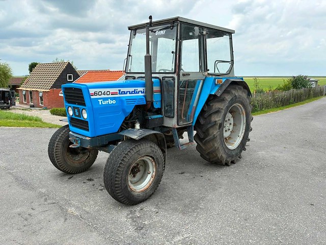 Landini 6040 tweewielaangedreven landbouwtractor - afbeelding 1 van  1