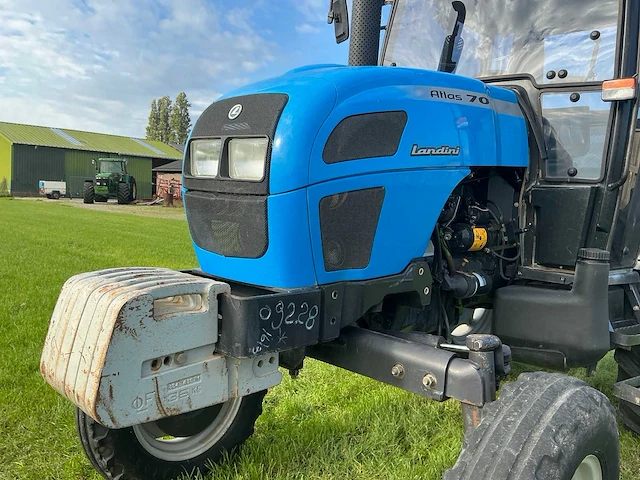 Landini atlas 70 tweewielaangedreven landbouwtractor - afbeelding 30 van  30