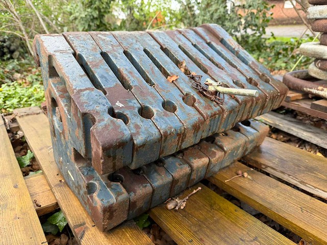 Landini frontgewichten (10x) - afbeelding 2 van  3