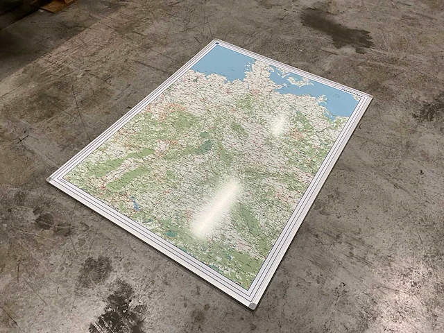 Landkaart van duitsland wegenkaart op whiteboard - afbeelding 3 van  5