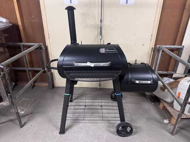 Landmann - houtskoolsmoker vinson 200 - houtskool bbq - afbeelding 2 van  8
