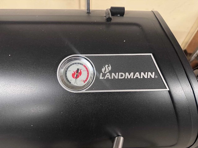 Landmann - houtskoolsmoker vinson 200 - houtskool bbq - afbeelding 8 van  8