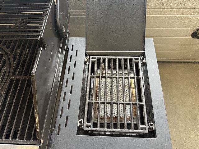 Landmann triton maxx p.3.1 rvs gasbarbecue – 3 branders + zijbrander landmann - afbeelding 8 van  8