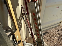 Landmeetapparatuur - afbeelding 4 van  4