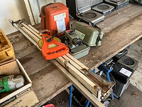 Landmeetapparatuur - afbeelding 1 van  4