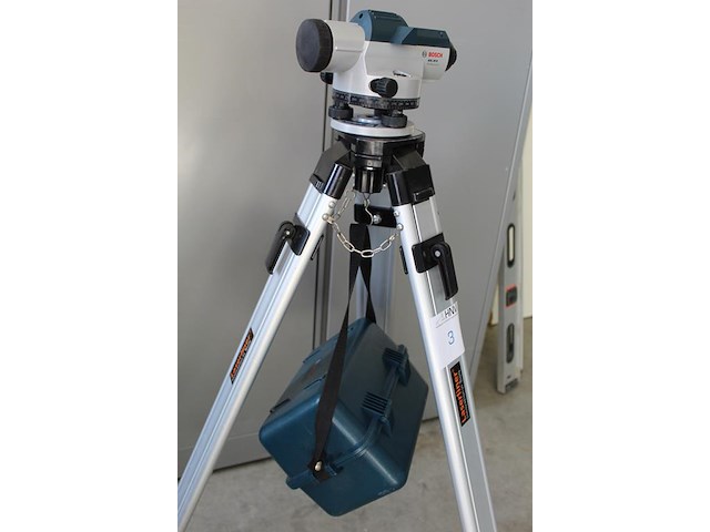 Landmeter bosch gol 20 d met laserliner statief en transportkoffer. - afbeelding 4 van  4