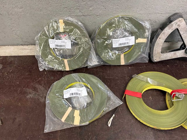 Landmeter met meetlinten (5x) - afbeelding 4 van  6