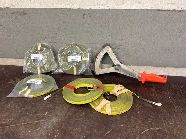 Landmeter met meetlinten (5x) - afbeelding 6 van  6