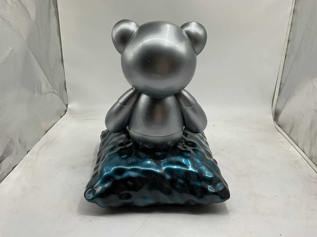 Landrover sculptuur - afbeelding 6 van  6