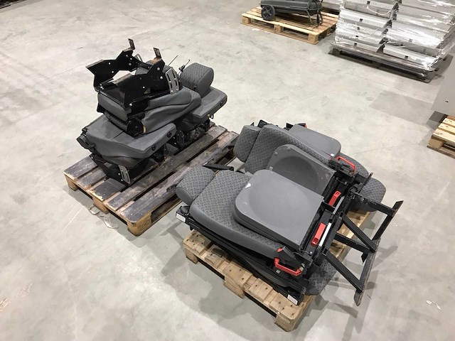 Landrover stoelen - afbeelding 2 van  7