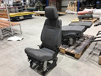 Landrover stoelen - afbeelding 7 van  7