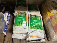 Landscaper pro lawn fertilizer kunstmest (10x) - afbeelding 1 van  2