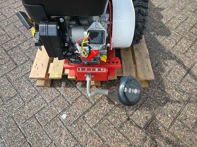 Landward - 0680l - klepelmaaier - afbeelding 2 van  4
