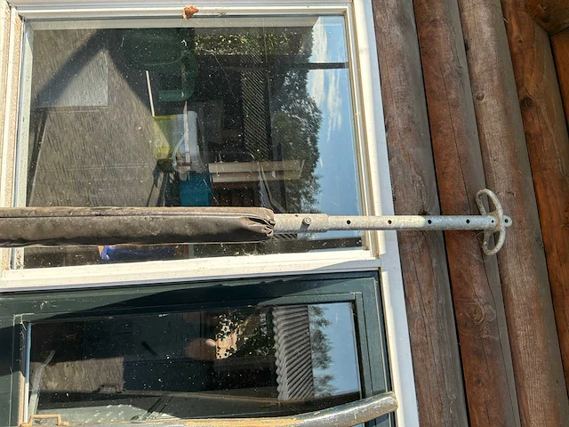 Langboom met evenaar - afbeelding 1 van  1