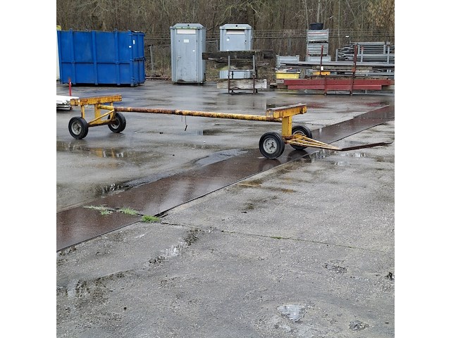 Langmateriaal transportwagen op massieve banden - afbeelding 1 van  9