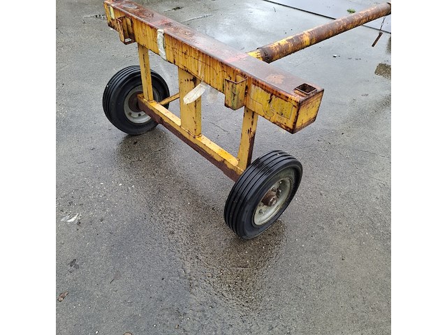 Langmateriaal transportwagen op massieve banden - afbeelding 3 van  9