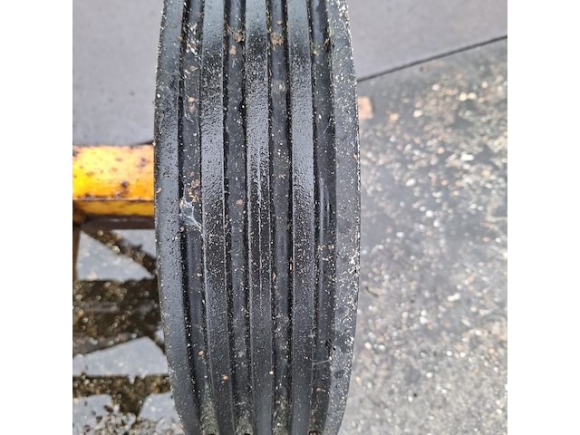 Langmateriaal transportwagen op massieve banden - afbeelding 8 van  9