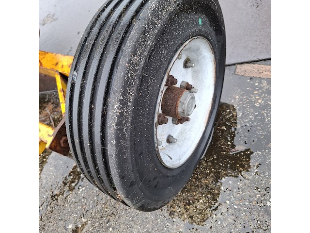 Langmateriaal transportwagen op massieve banden - afbeelding 9 van  9