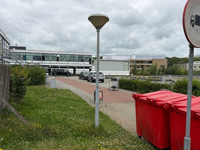 Lantaarnpaal - afbeelding 1 van  2