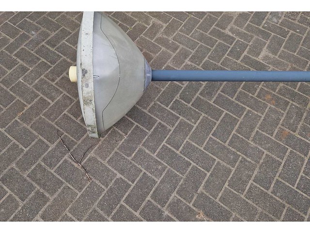 Lantaarnpaal - afbeelding 1 van  3