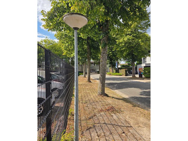 Lantaarnpaal - afbeelding 3 van  3