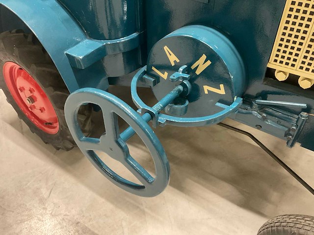 Lanz-bulldog kunstwerk oldtimer tractor - afbeelding 6 van  19