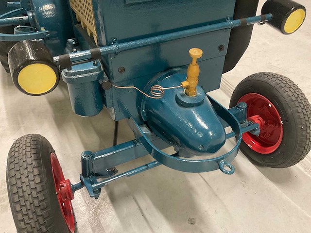 Lanz-bulldog kunstwerk oldtimer tractor - afbeelding 7 van  19