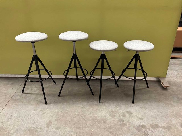 Lapalma wil b2b verstelbare kruk (4x) - afbeelding 3 van  5