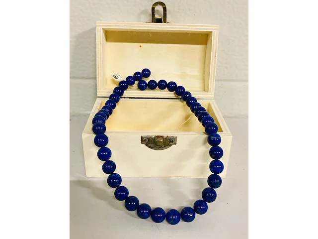 Lapis lazuli kogels 10-11mm streng - afbeelding 1 van  4
