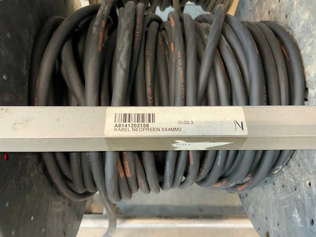 Lapp, draka lineax, ölflex krachtstroom kabel op verrijdbaar haspelrek - afbeelding 14 van  19