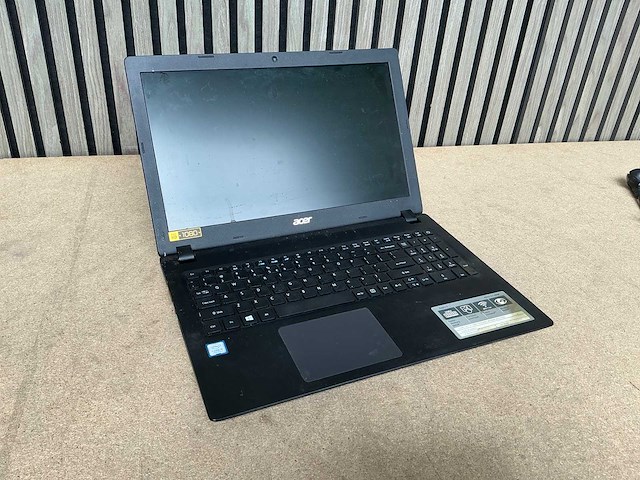 Laptop - acer - aspire a315-51 - afbeelding 1 van  9