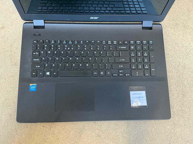Laptop - acer - aspire es1-731 - afbeelding 2 van  8