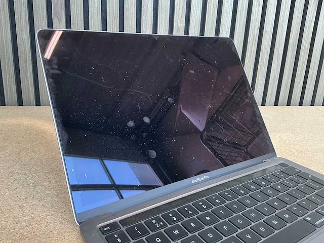 Laptop - apple inc. - mac14,7 - afbeelding 3 van  6
