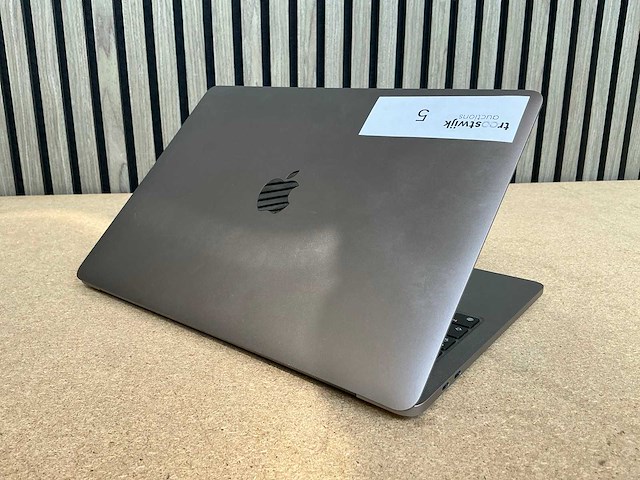 Laptop - apple inc. - mac14,7 - afbeelding 4 van  6