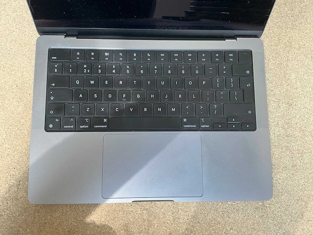 Laptop - apple inc. - mac14,9 - afbeelding 2 van  3