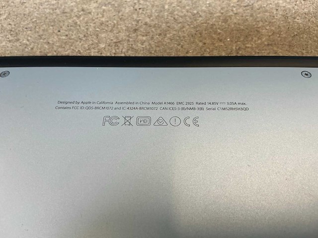 Laptop - apple inc. - macbookair7,2 - afbeelding 4 van  4