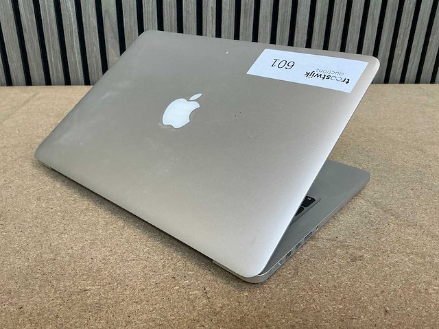 Laptop - apple inc. - macbookpro12,1 - afbeelding 4 van  6
