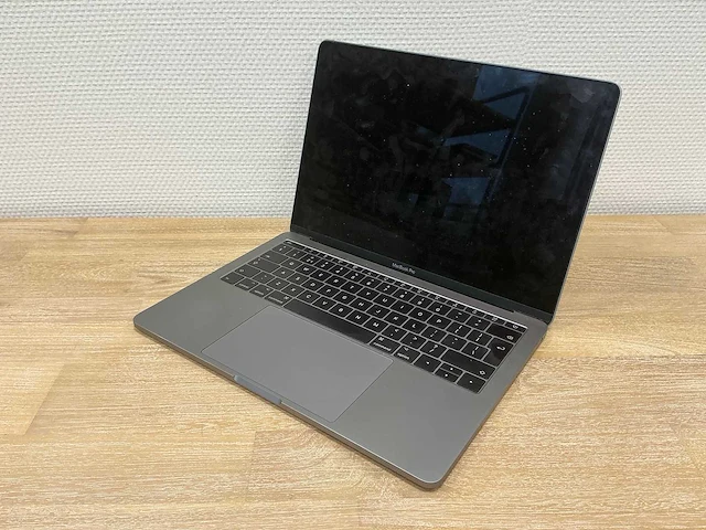 Laptop - apple inc. - macbookpro14,1 - afbeelding 2 van  4