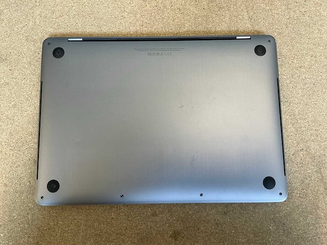 Laptop - apple inc. - macbookpro14,2 - afbeelding 5 van  6