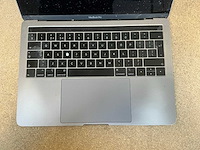 Laptop - apple inc. - macbookpro15,2 - afbeelding 2 van  6