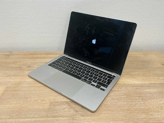 Laptop - apple inc. - macbookpro17,1 - afbeelding 2 van  4