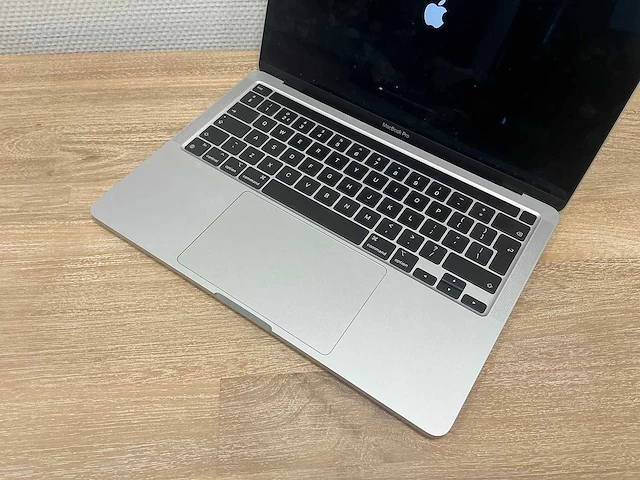 Laptop - apple inc. - macbookpro17,1 - afbeelding 3 van  4